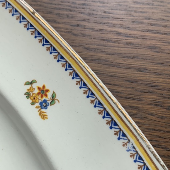 JOHN MADDOCK & SONS - Royal Ivory - Royal Cameronian Rego Shape Serving Platter - Picture 9 of 10